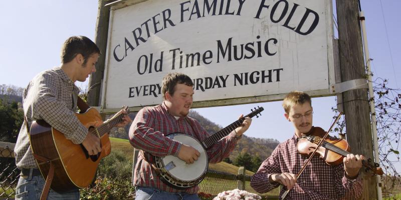 Bluegrass musicians at Carter Family Fold
